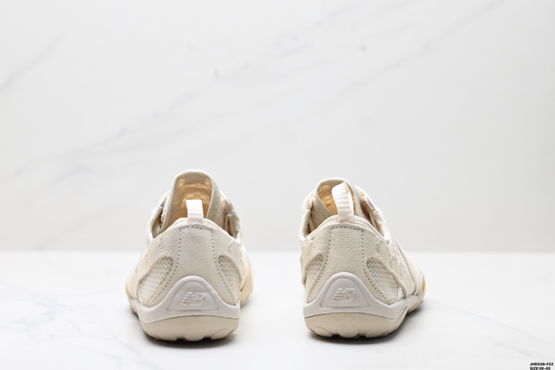 200 New Balance MT10系列 新百伦 薄底赤足鞋 防滑耐磨平衡轻便 低帮休闲城市通勤跑步鞋 MT10OAA