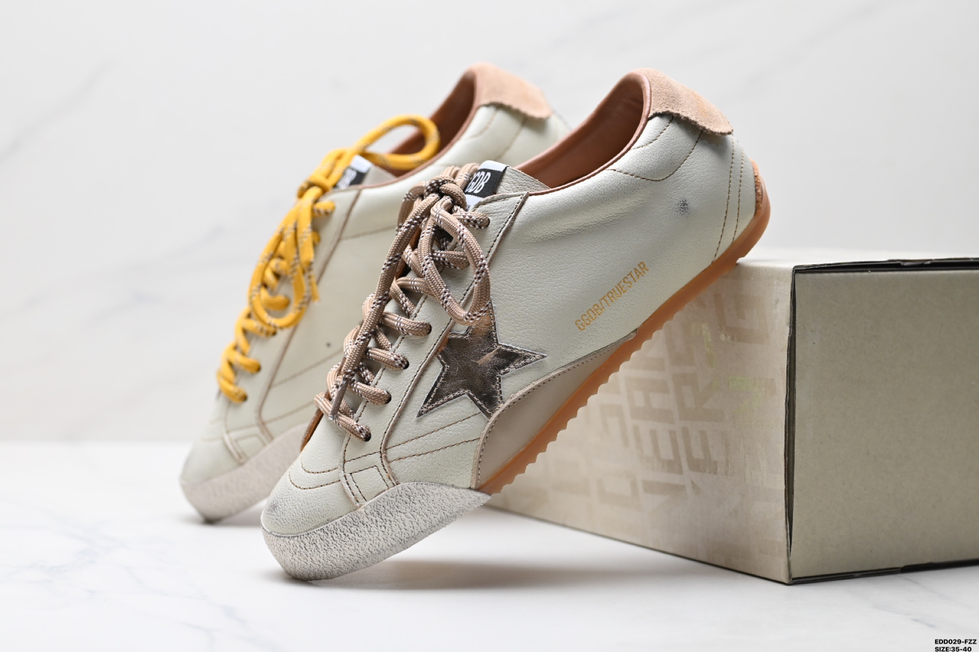 360 纯原Golden Goose True-Star 牛皮革羊皮革 圆头系带 低帮 平底休闲鞋 米色绒面革后跟