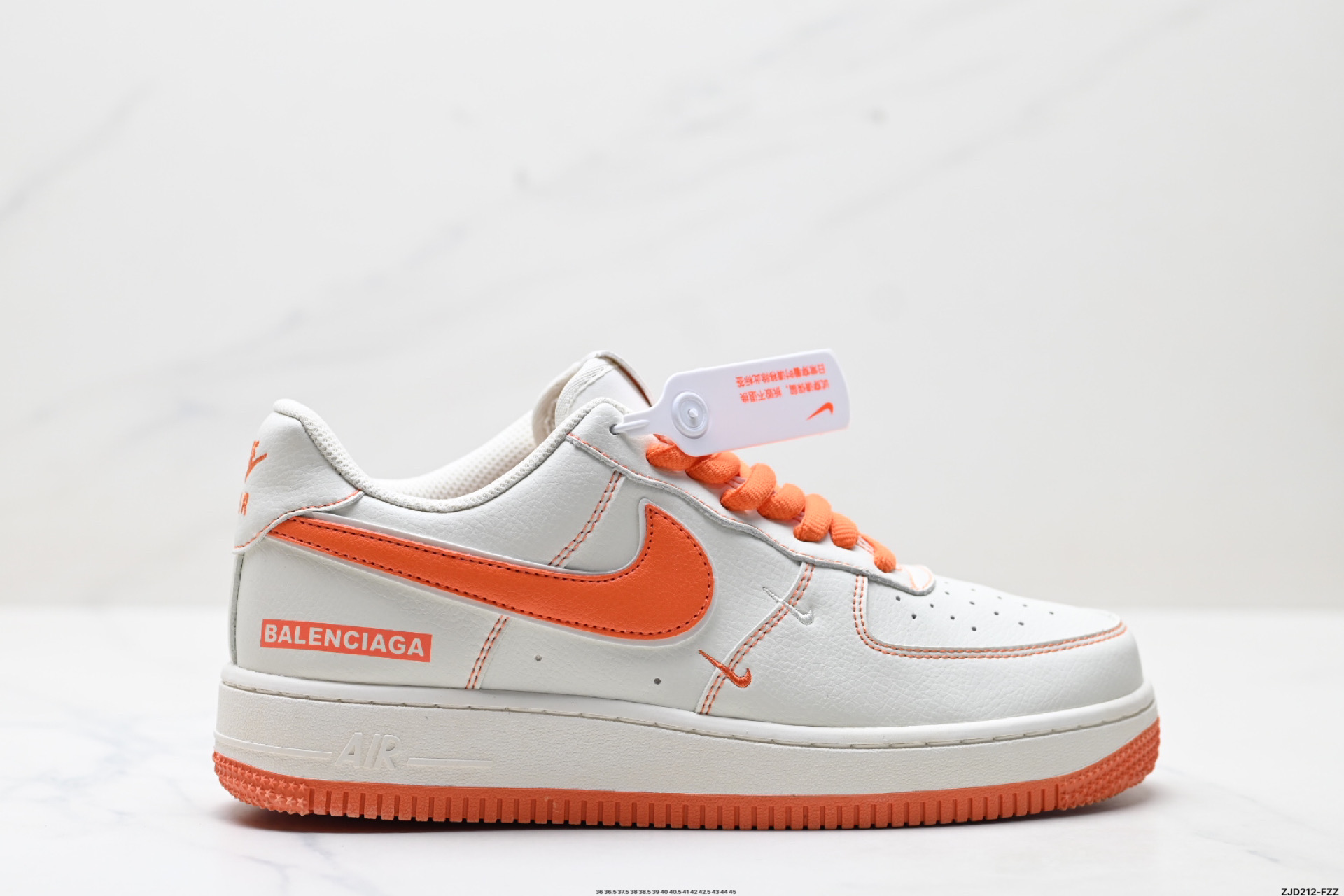 250 NIKE AIR FORCE 1‘07 LV8 FR0538-092
