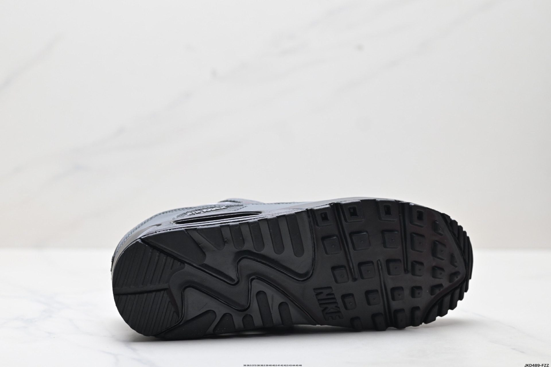 170 Nike Air Max 90 初代复古气垫百搭休闲运动慢跑鞋 FN7810-001