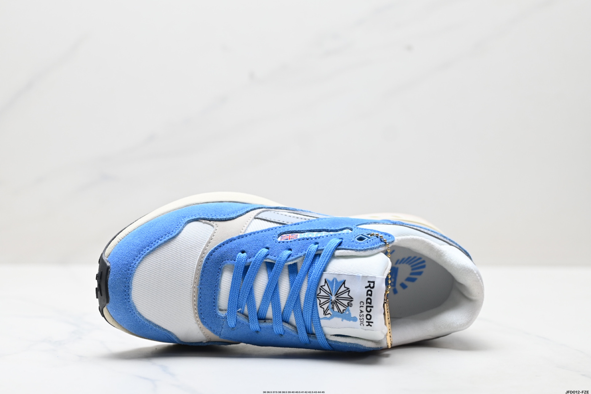 Reebok ERS World: Zapatillas Retro para Hombre, Comodidad y Estilo Urbano 3 i1747933268314 1417 0 1