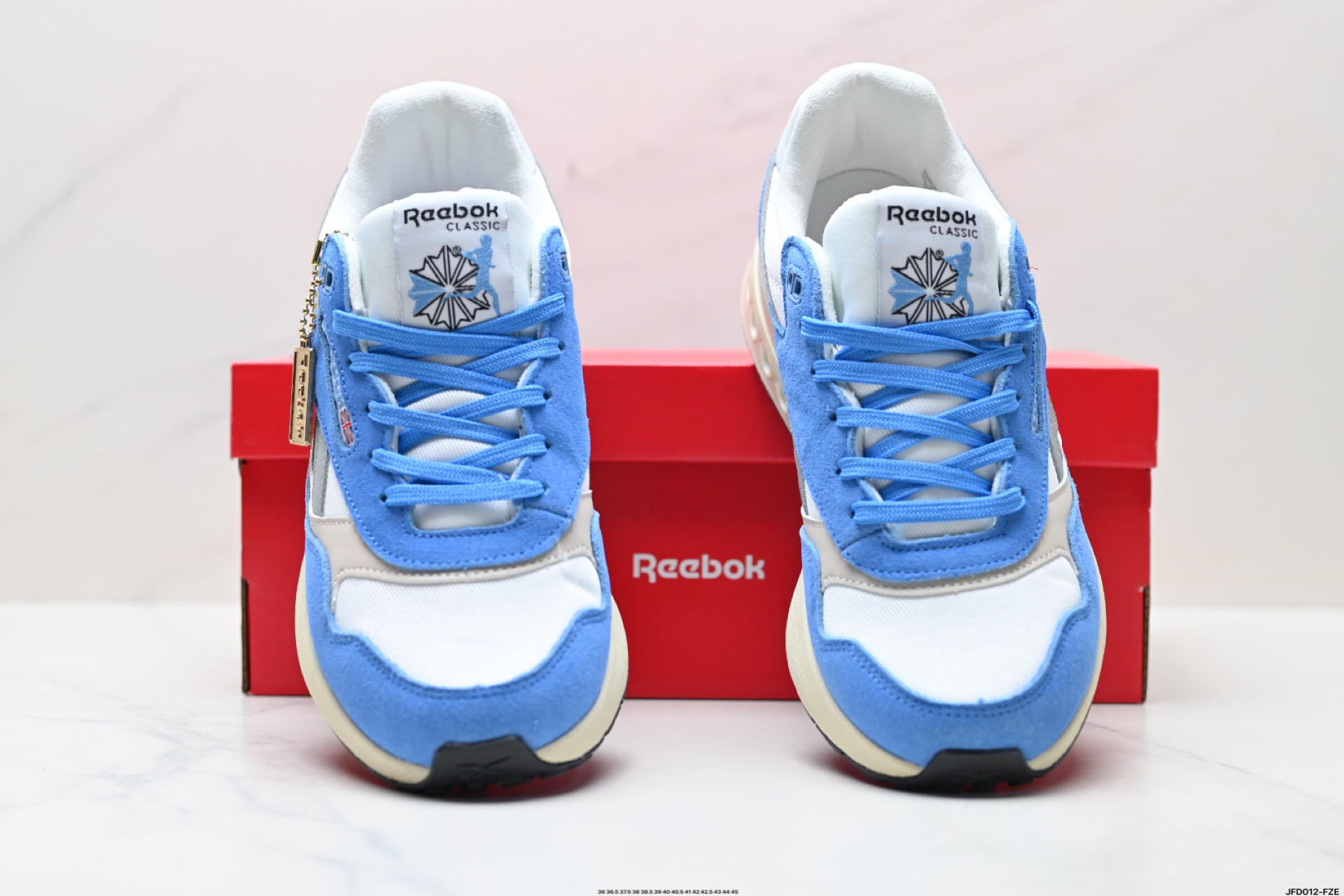 Reebok ERS World: Zapatillas Retro para Hombre, Comodidad y Estilo Urbano 8 i1747933270674 5935 0 6