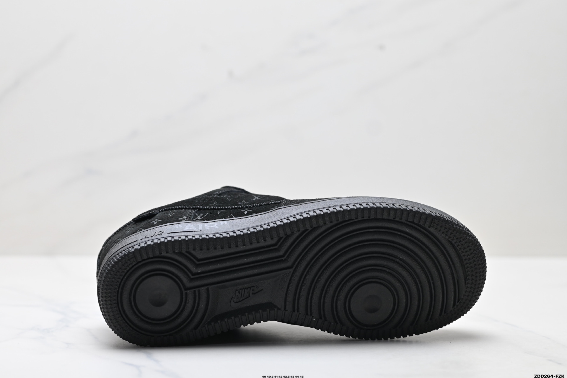 Nike Air Force 1 x Louis Vuitton 1A9V8