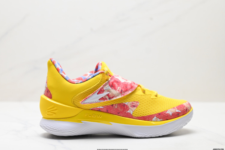 Under Armour Curry Fox 1 KW: Breathable, Cushioned Basketball Shoes for Peak Performance 1 Under Armour Curry Fox 1 KW: Breathable, Cushioned Basketball Shoes – Size 44