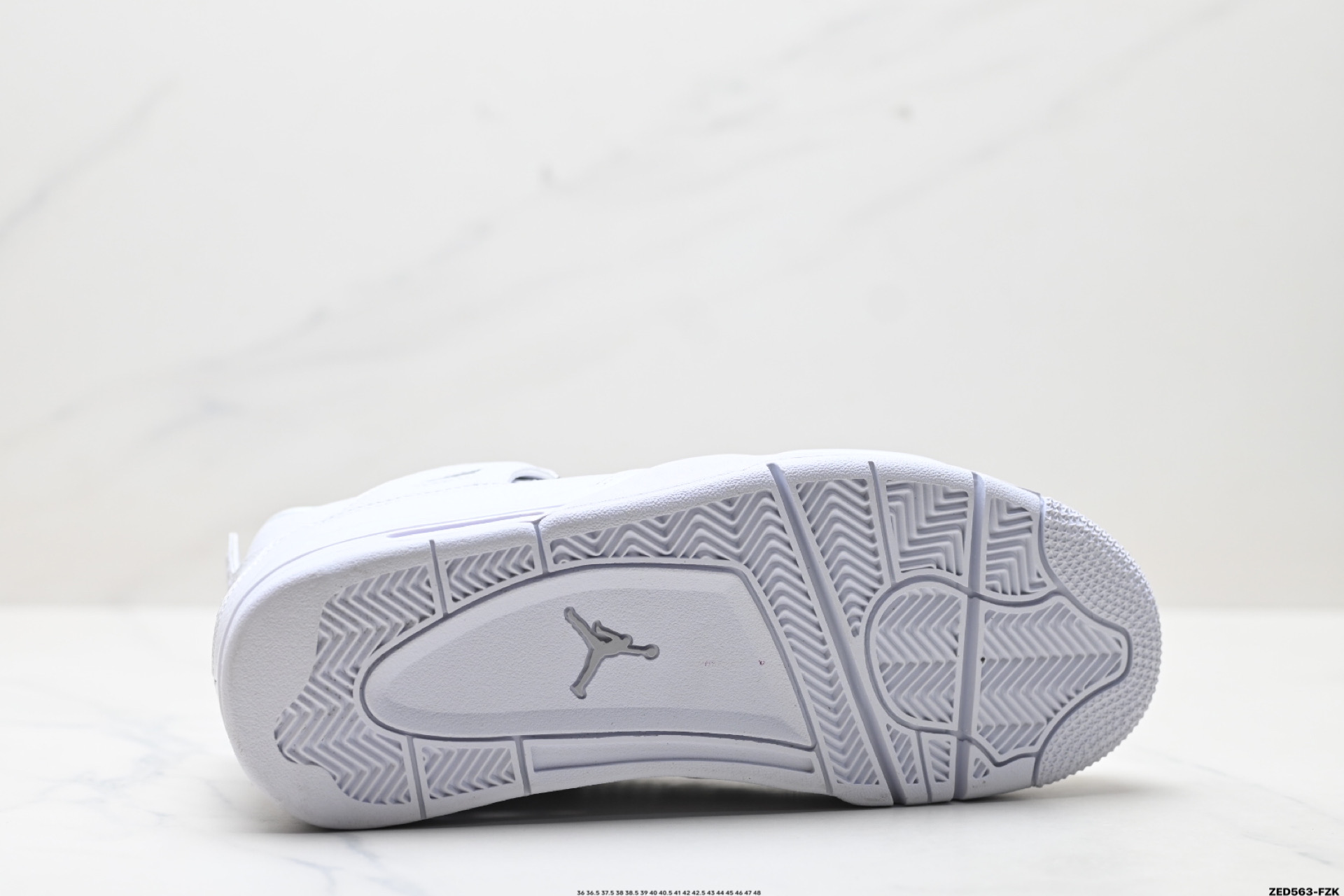 Nike Air Jordan 4 Retro 耐克迈克尔·乔丹AJ4代中帮复古休闲运动文化篮球鞋 308497-100