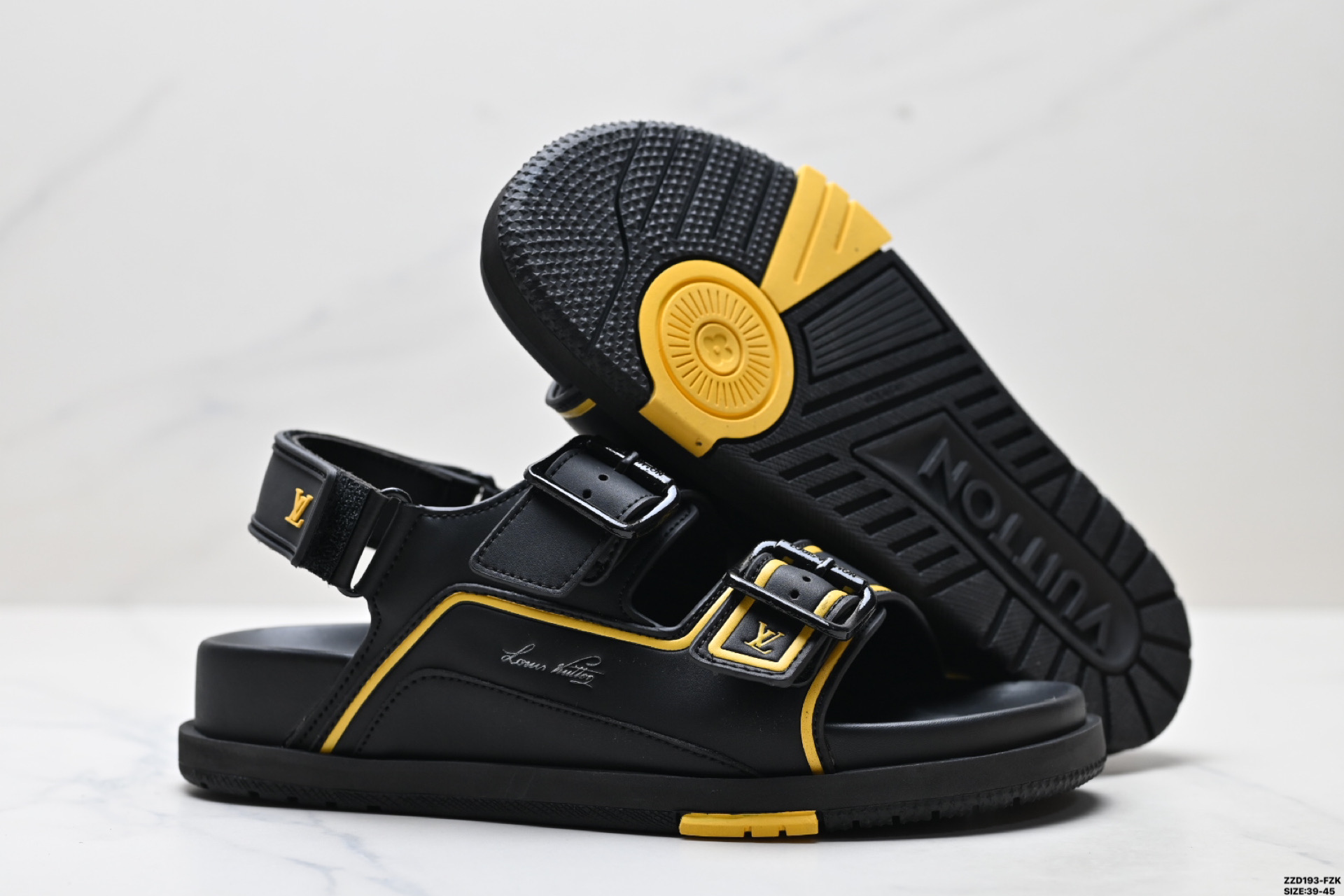 纯原Louis Vuitton Trainer 路易威登 舒适百搭 夏季厚底凉鞋 1A8ZLT