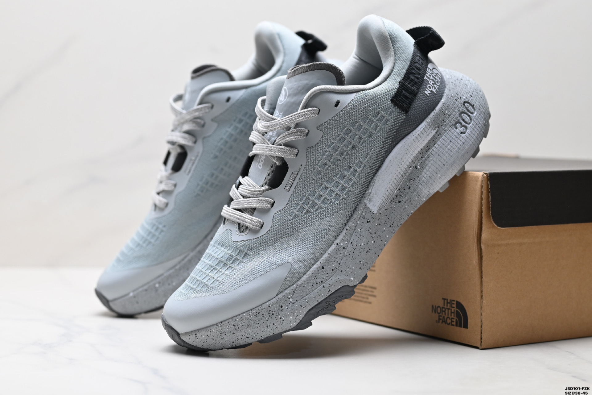北面THE NORTH FACE Altamesa 300 圆头系带 减震 耐磨 低帮 徒步鞋 NF0A8A9RMN8-075