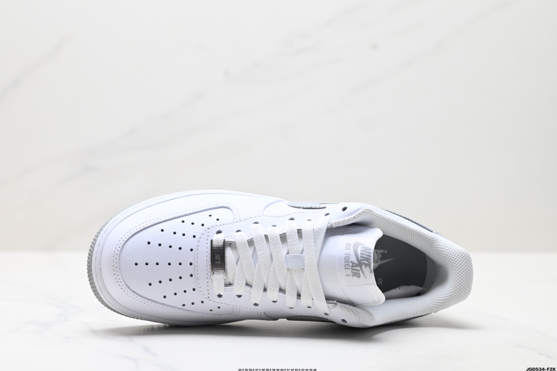 NIKE AIR FORCE 1‘07 LV8 FJ4146-100