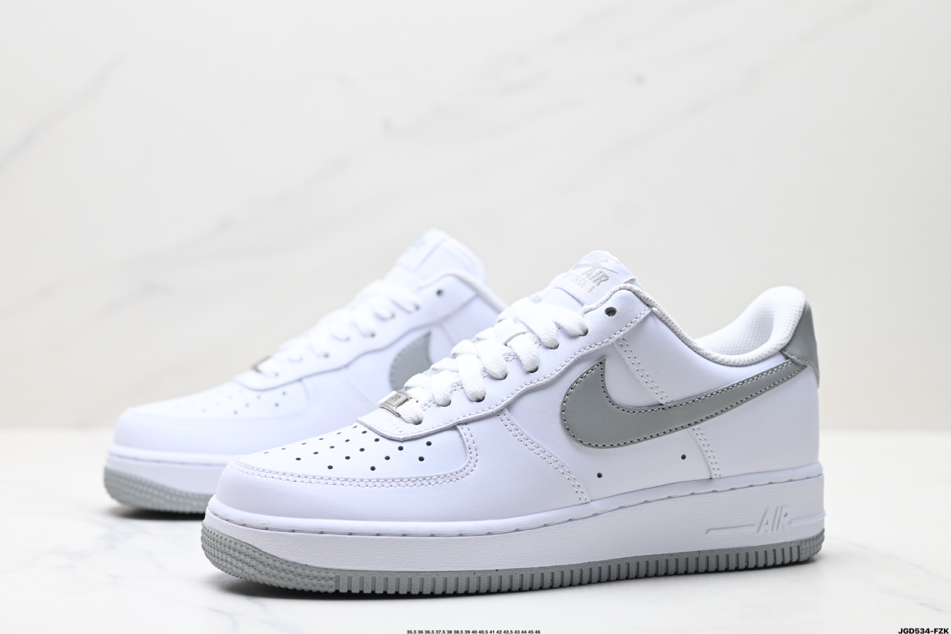 NIKE AIR FORCE 1‘07 LV8 FJ4146-100
