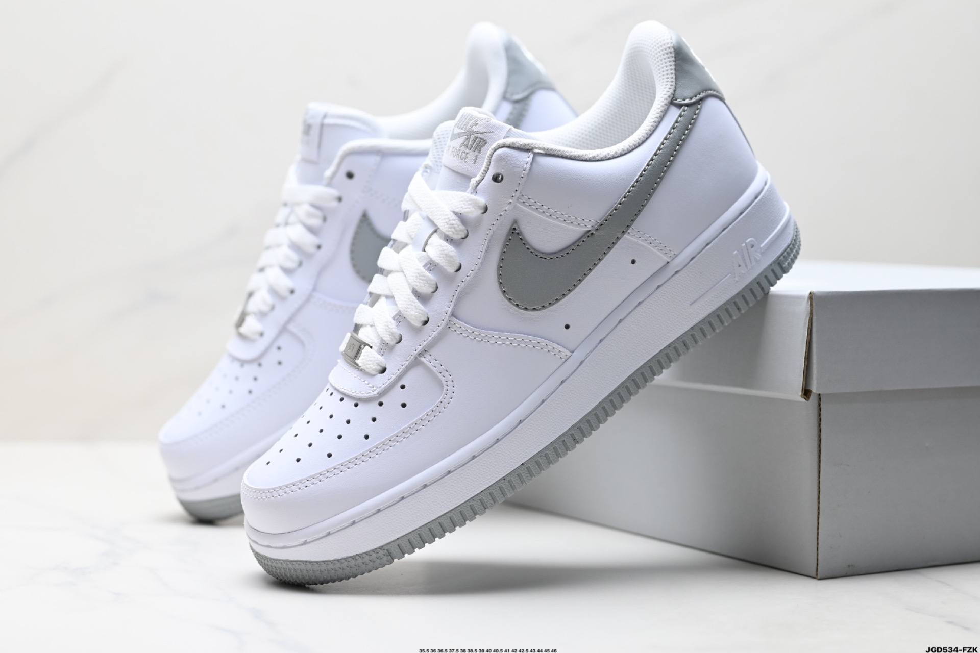 NIKE AIR FORCE 1‘07 LV8 FJ4146-100