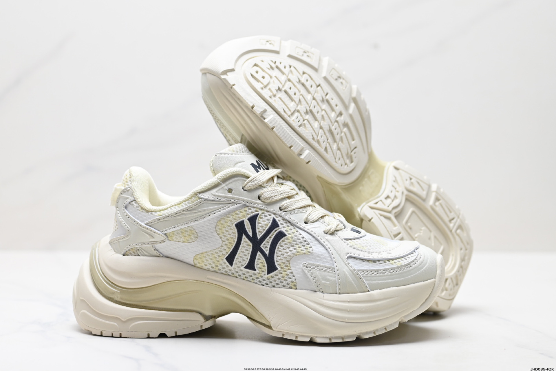 MLB New York Yankees Curve Runner 舒适百搭 防滑耐磨 低帮 流浪鞋跑步鞋 3ARNSPL5N