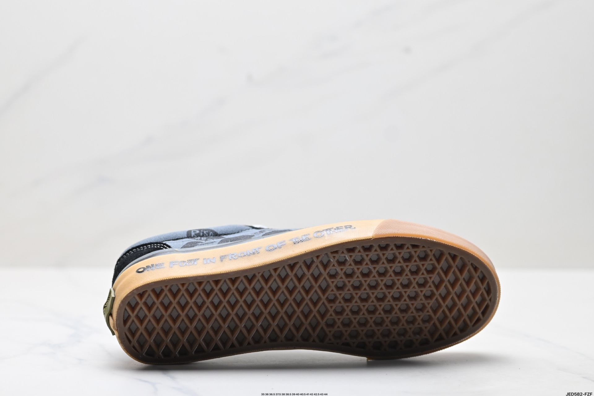 160 范斯Vans Style 36 翻毛皮 耐磨 低帮 板鞋