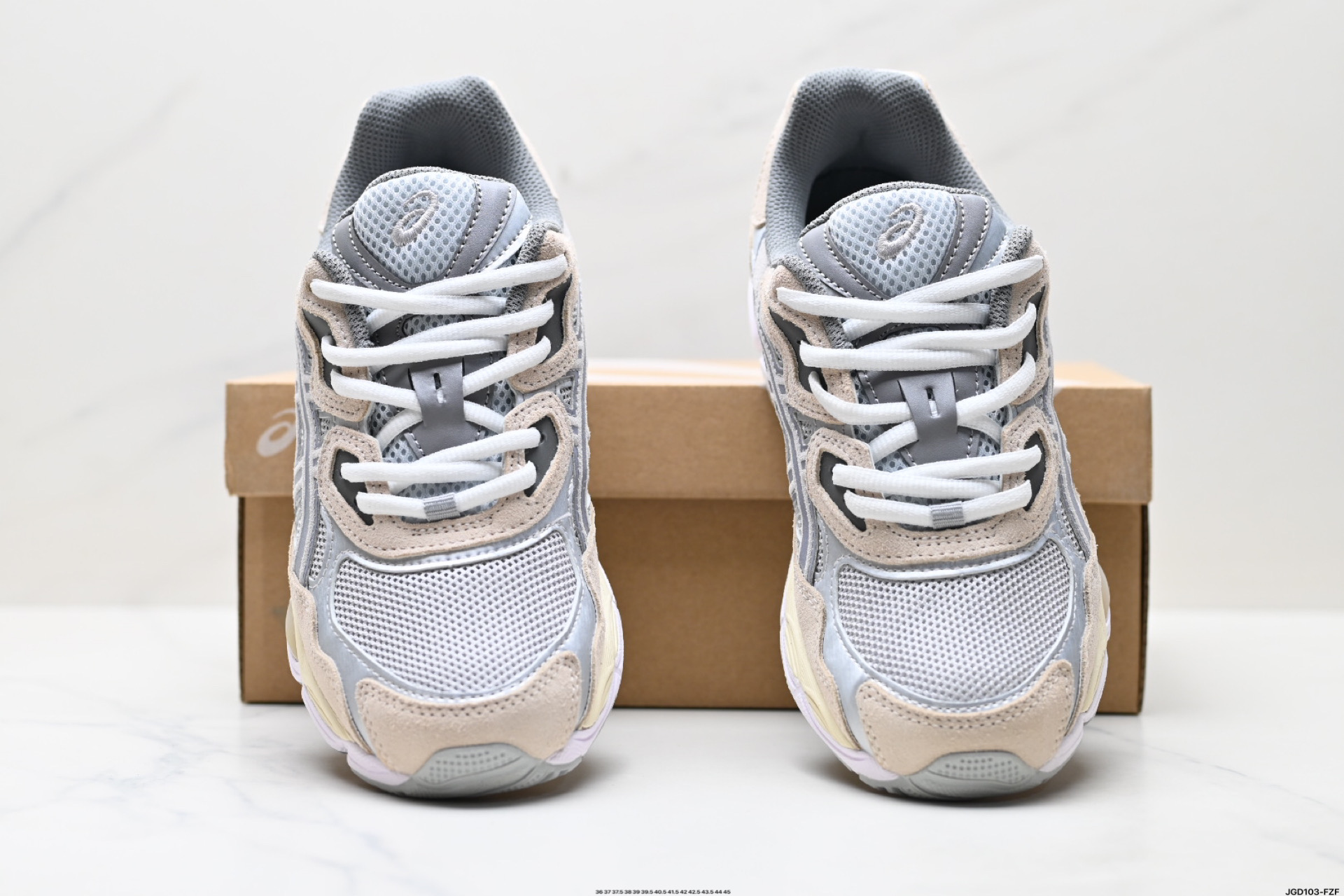 190 ASICS GEL-NYC 亚瑟士 透气网眼鞋面 1203A280-100