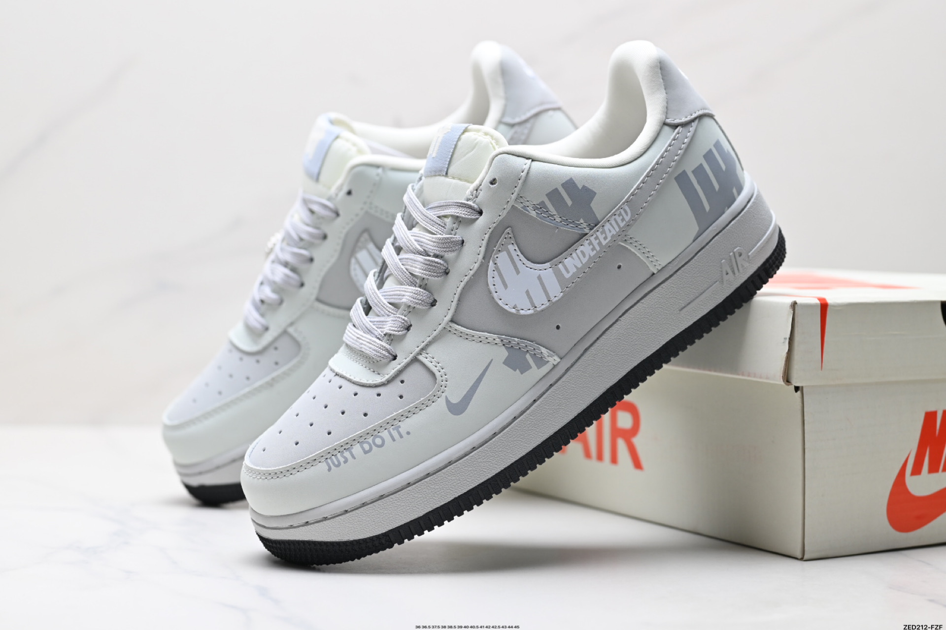 NIKE AIR FORCE 1‘07 DF0188-060