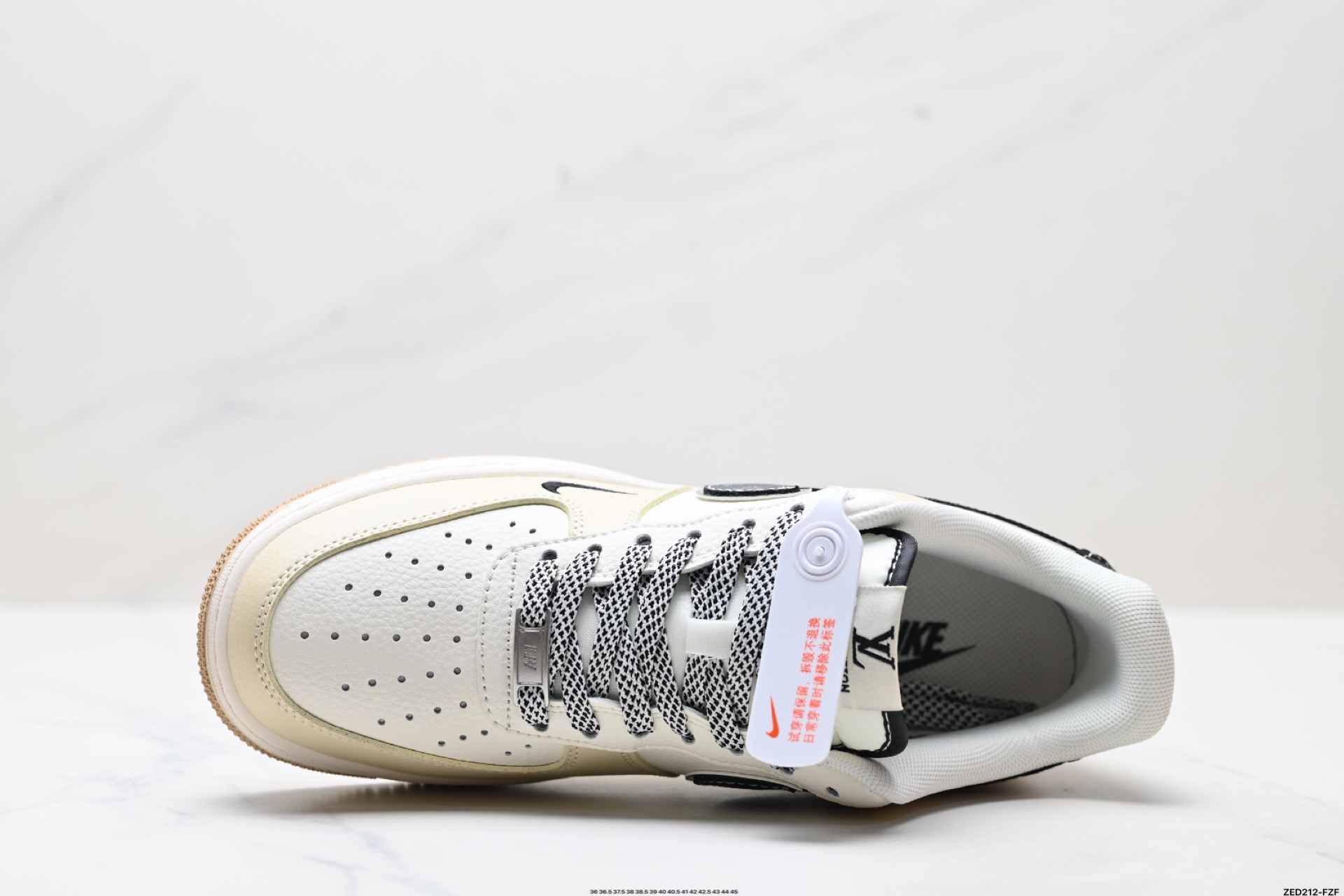 NIKE AIR FORCE 1‘07 ZH2598-308