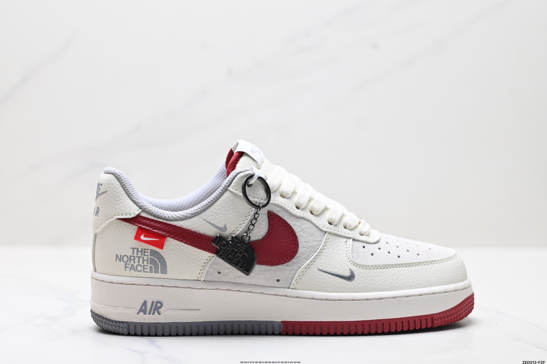 NIKE AIR FORCE 1‘07 DM6868-047