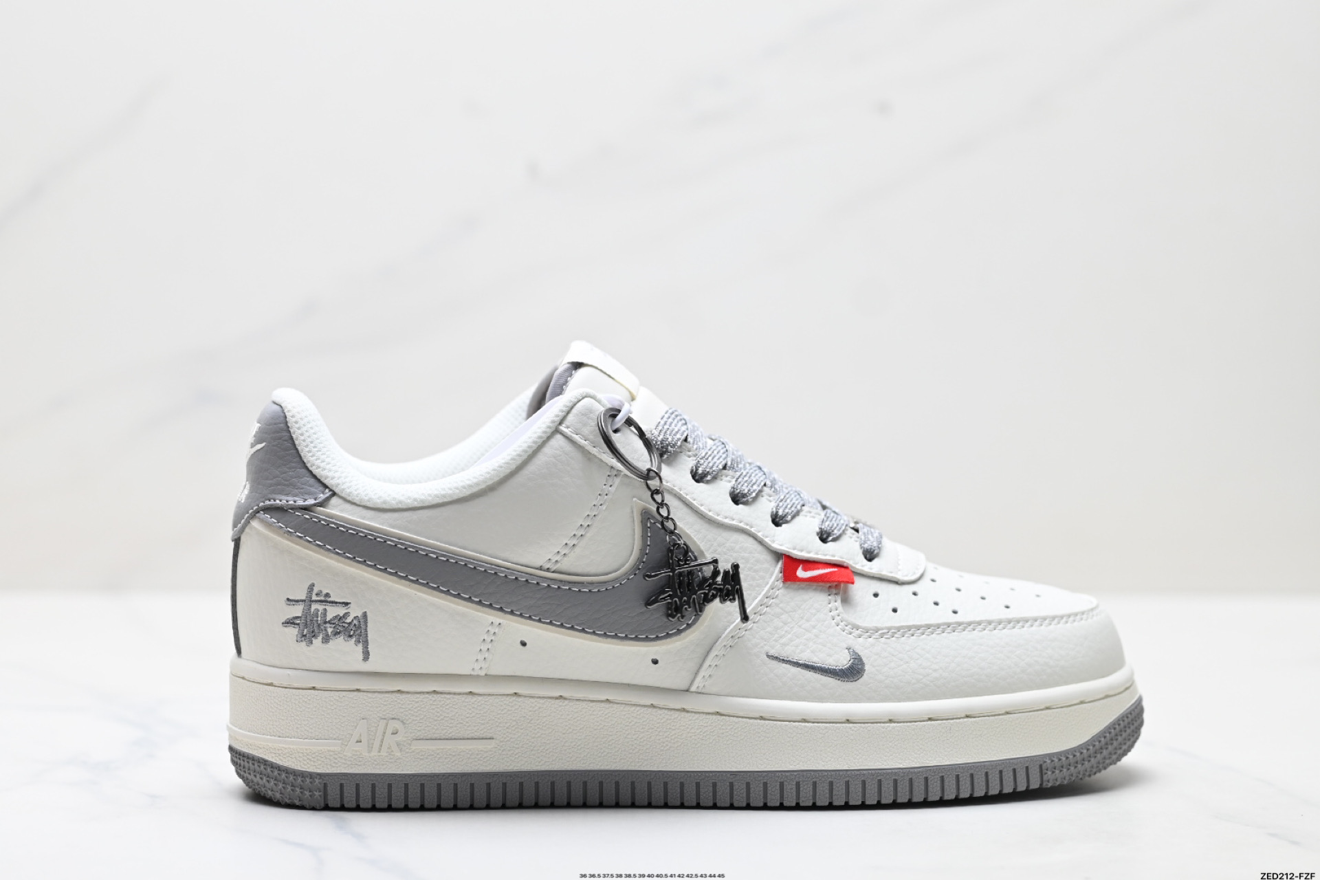 NIKE AIR FORCE 1‘07 CS5288-008