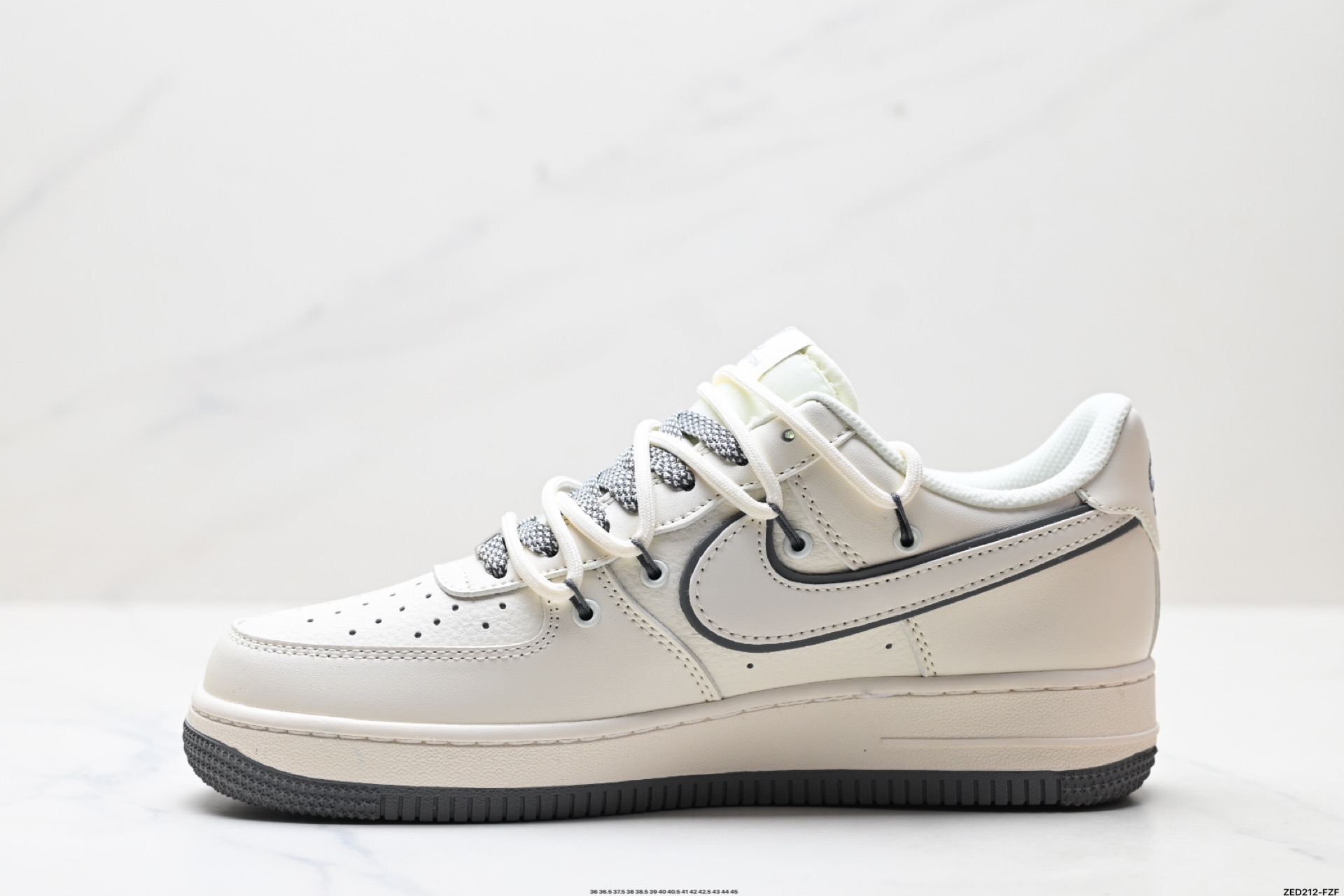 NIKE AIR FORCE 1‘07 DM6868-100