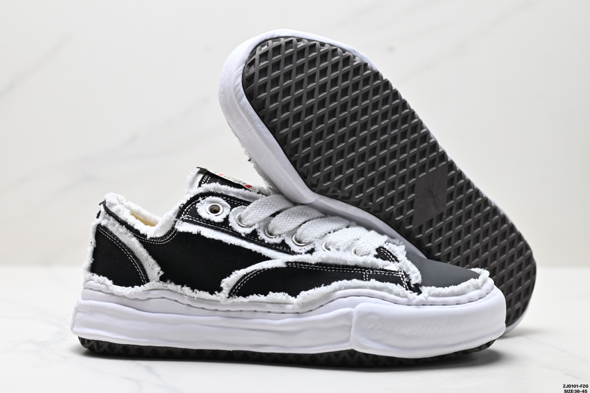 三原康裕品牌 MMY/Maison MIHARA YASUHIRO Wayne Original Sole Leather Low Sneaker 变形溶解雪糕