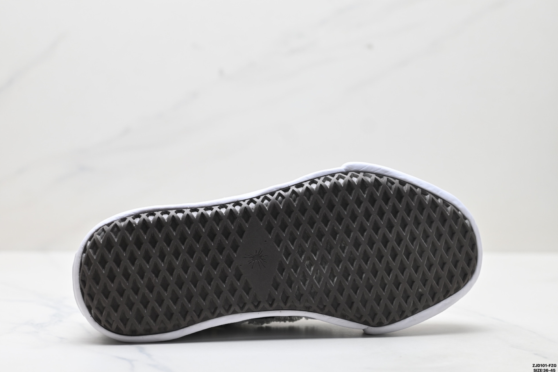 三原康裕品牌 MMY/Maison MIHARA YASUHIRO Wayne Original Sole Leather Low Sneaker 变形溶解雪糕