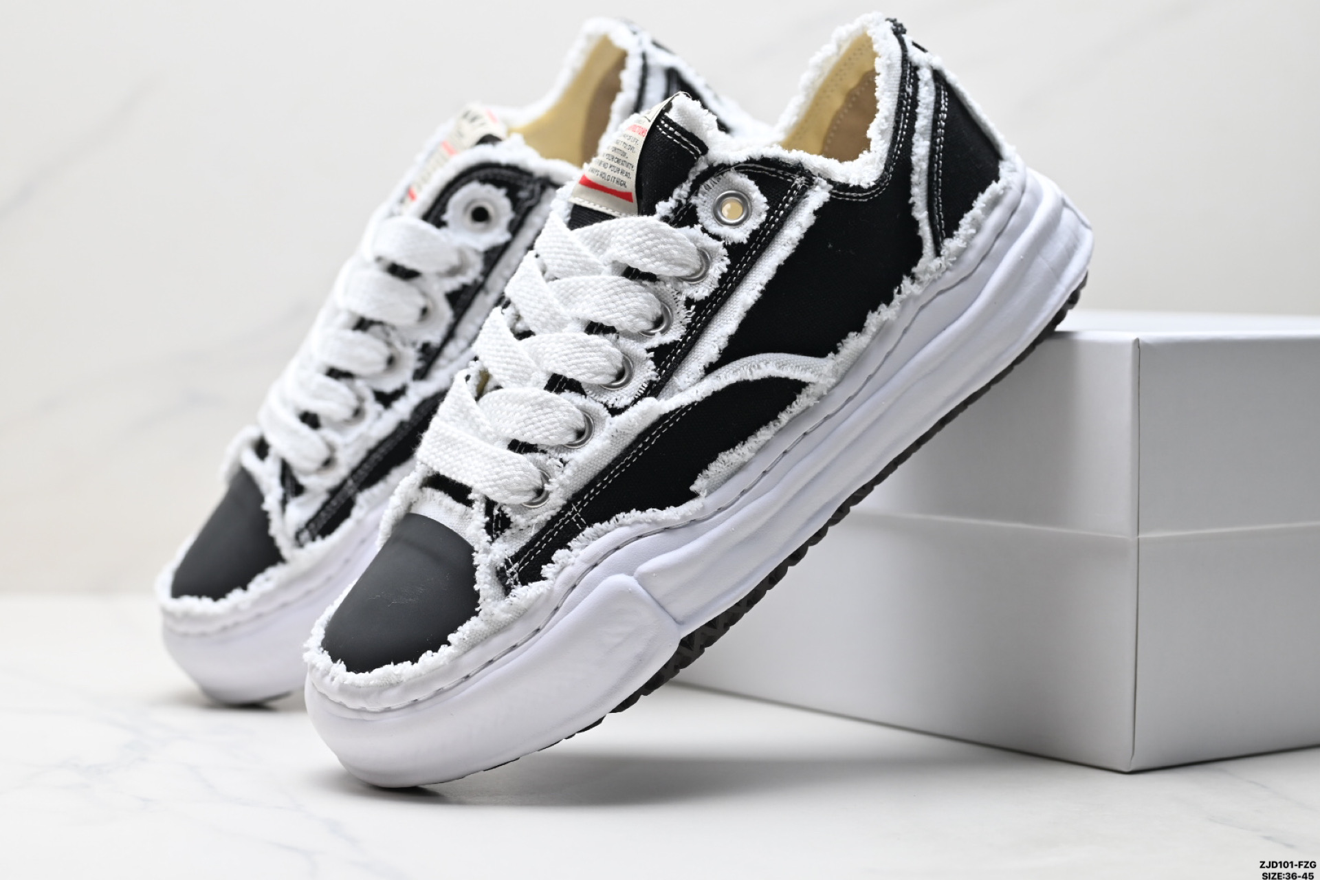 三原康裕品牌 MMY/Maison MIHARA YASUHIRO Wayne Original Sole Leather Low Sneaker 变形溶解雪糕