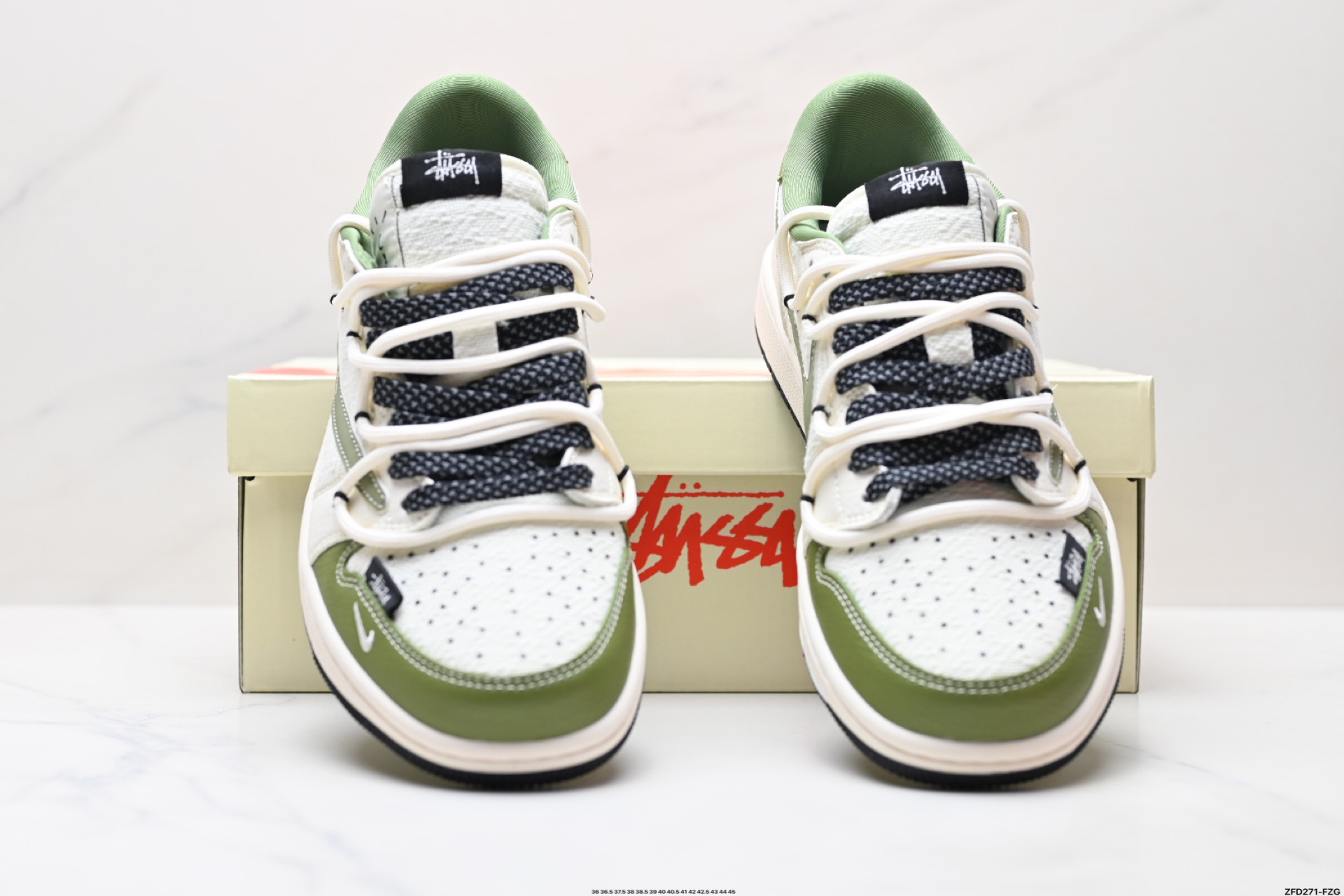 Nike Air Jordan 1 x Travis Scott AJ1倒勾 乔一倒钩 ‘DIY’定制 耐克 低帮文化篮球鞋 DM6868-104