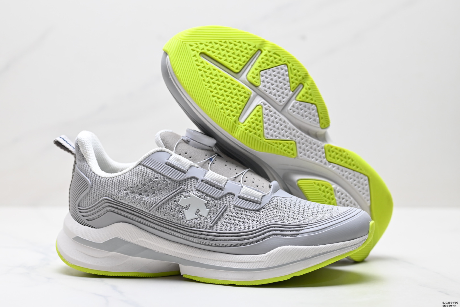 纯原迪桑特STREAN WIRE 都市通勤 GORE-TEX 时尚舒适 防滑耐磨 时尚休闲运动覆盖防水男子越野跑鞋