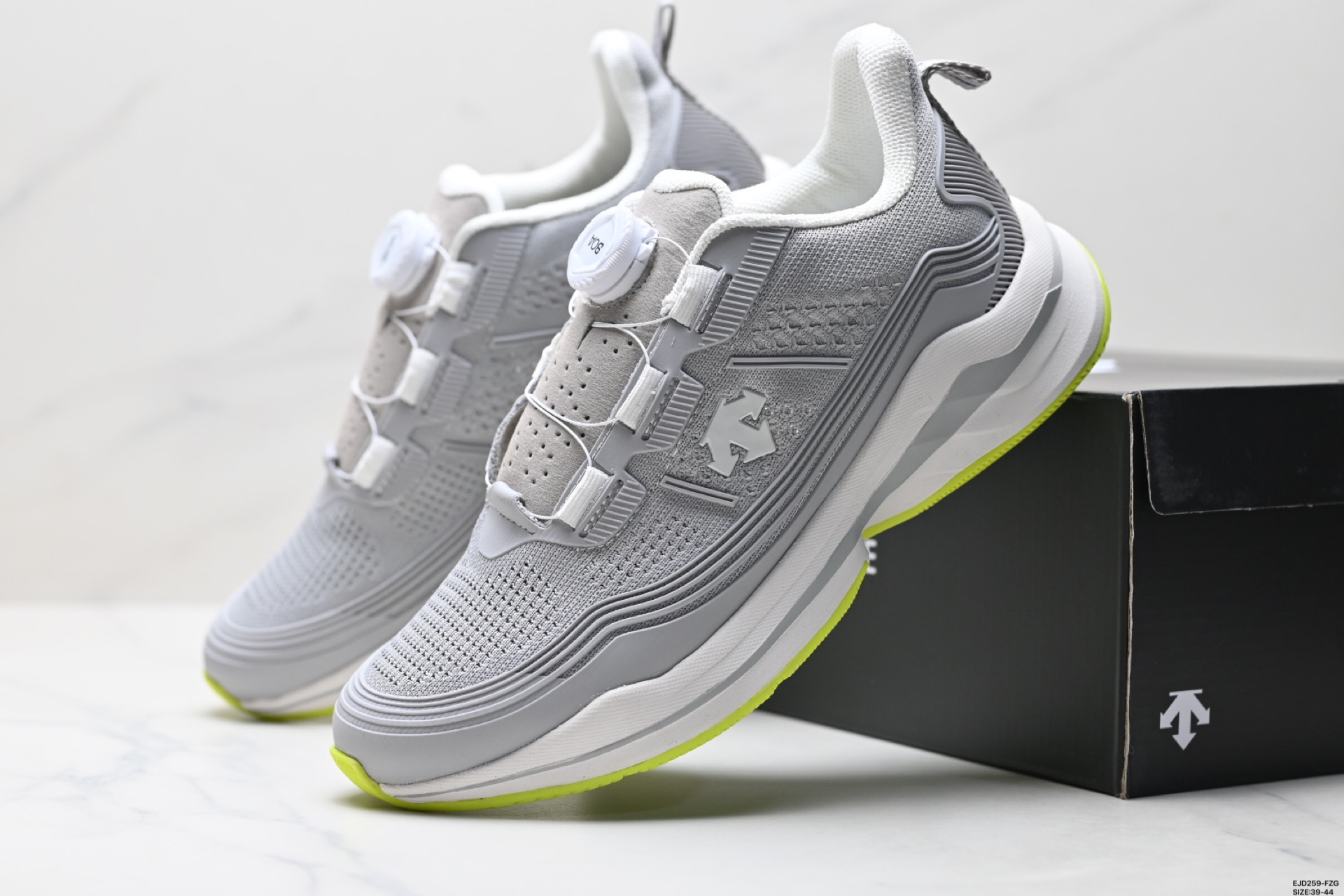 纯原迪桑特STREAN WIRE 都市通勤 GORE-TEX 时尚舒适 防滑耐磨 时尚休闲运动覆盖防水男子越野跑鞋