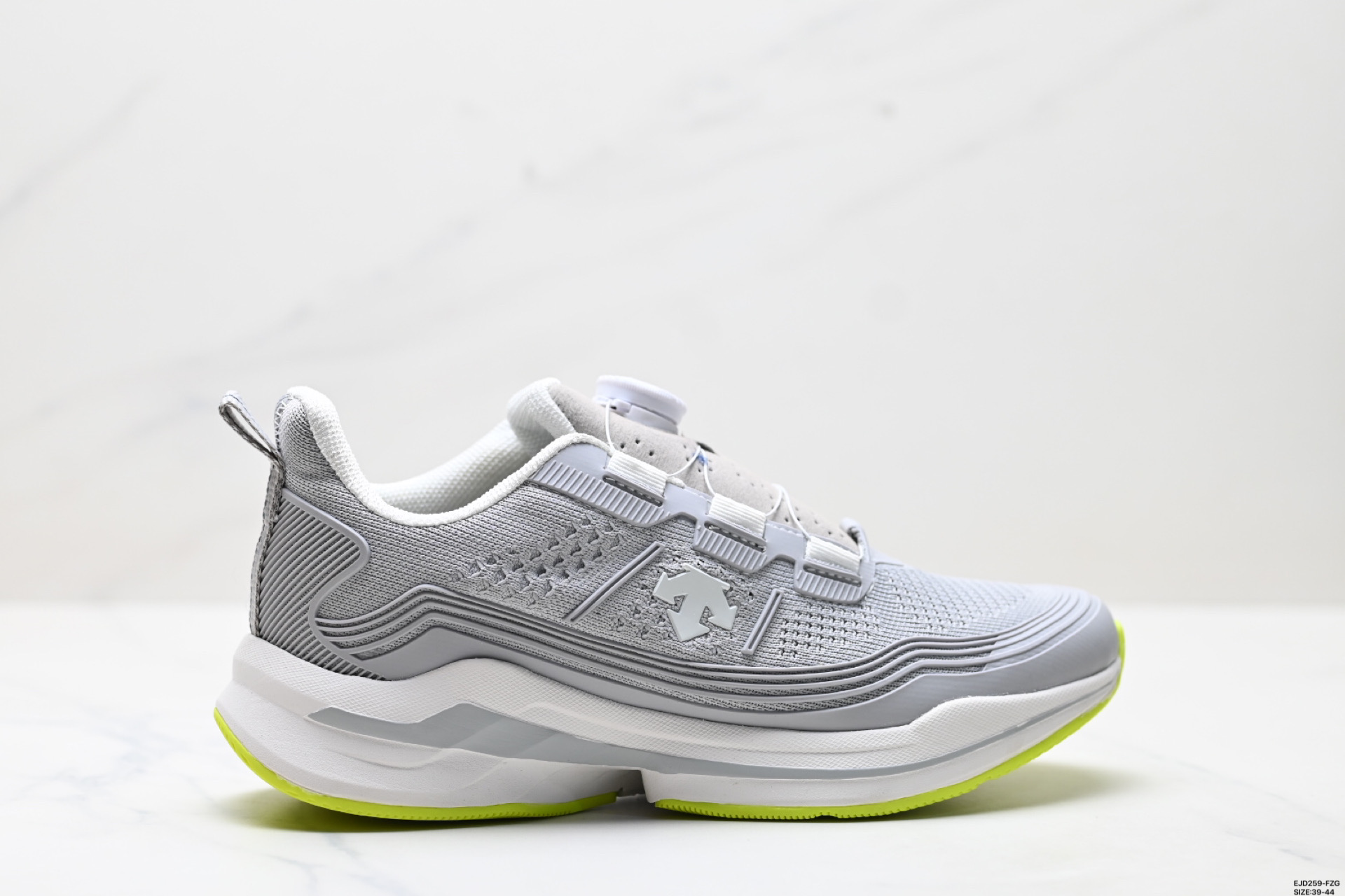 纯原迪桑特STREAN WIRE 都市通勤 GORE-TEX 时尚舒适 防滑耐磨 时尚休闲运动覆盖防水男子越野跑鞋