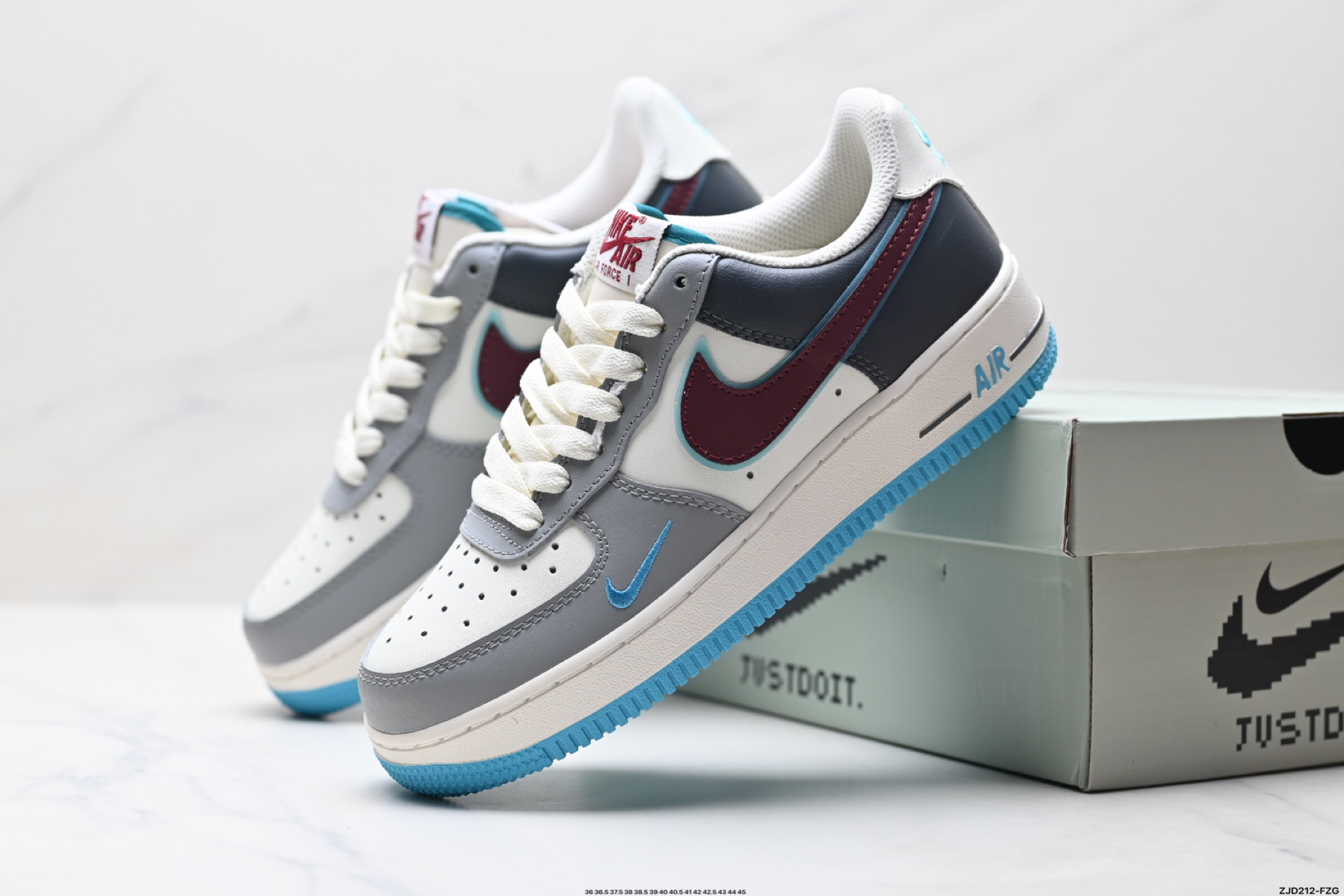 NIKE AIR FORCE 1‘07 LV8 LJ8822-666
