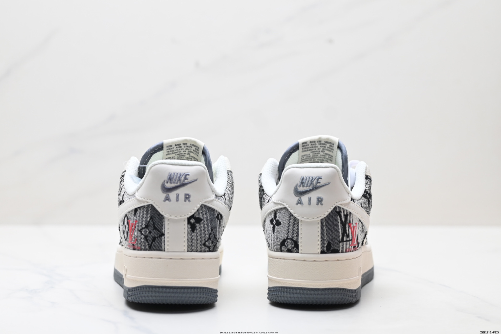 NIKE AIR FORCE 1‘07 XS1958-587