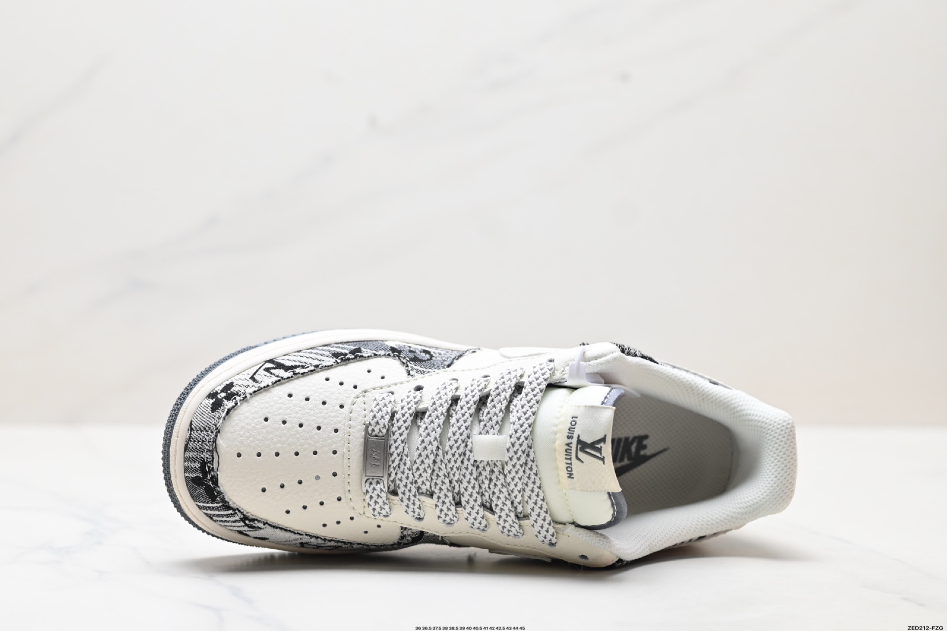 NIKE AIR FORCE 1‘07 XS1958-587