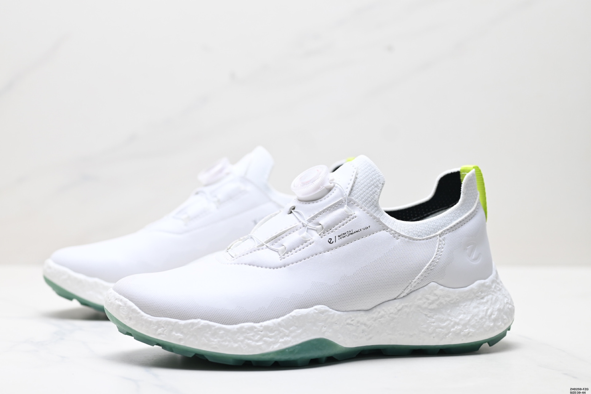 ECCO爱步 GOLF BLOM C4 拼接鞋面 网面透气 轻便 城市休闲健步鞋 13042451252