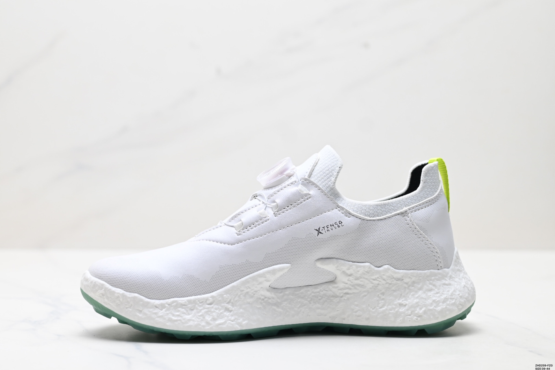 ECCO爱步 GOLF BLOM C4 拼接鞋面 网面透气 轻便 城市休闲健步鞋 13042451252