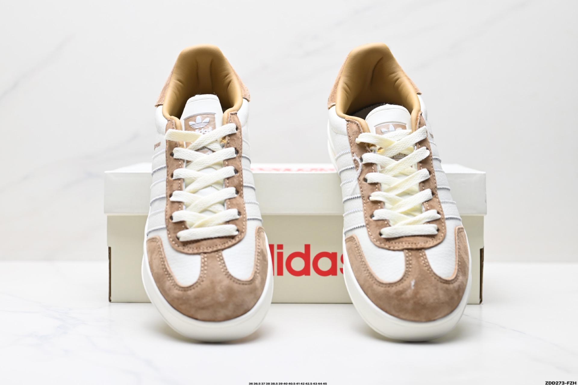 Adidas Originals Samba OG ‘DIY’桑巴舞系列 阿迪达斯 三叶草绅士德训足球风百搭低帮休闲运动板鞋 DD6606