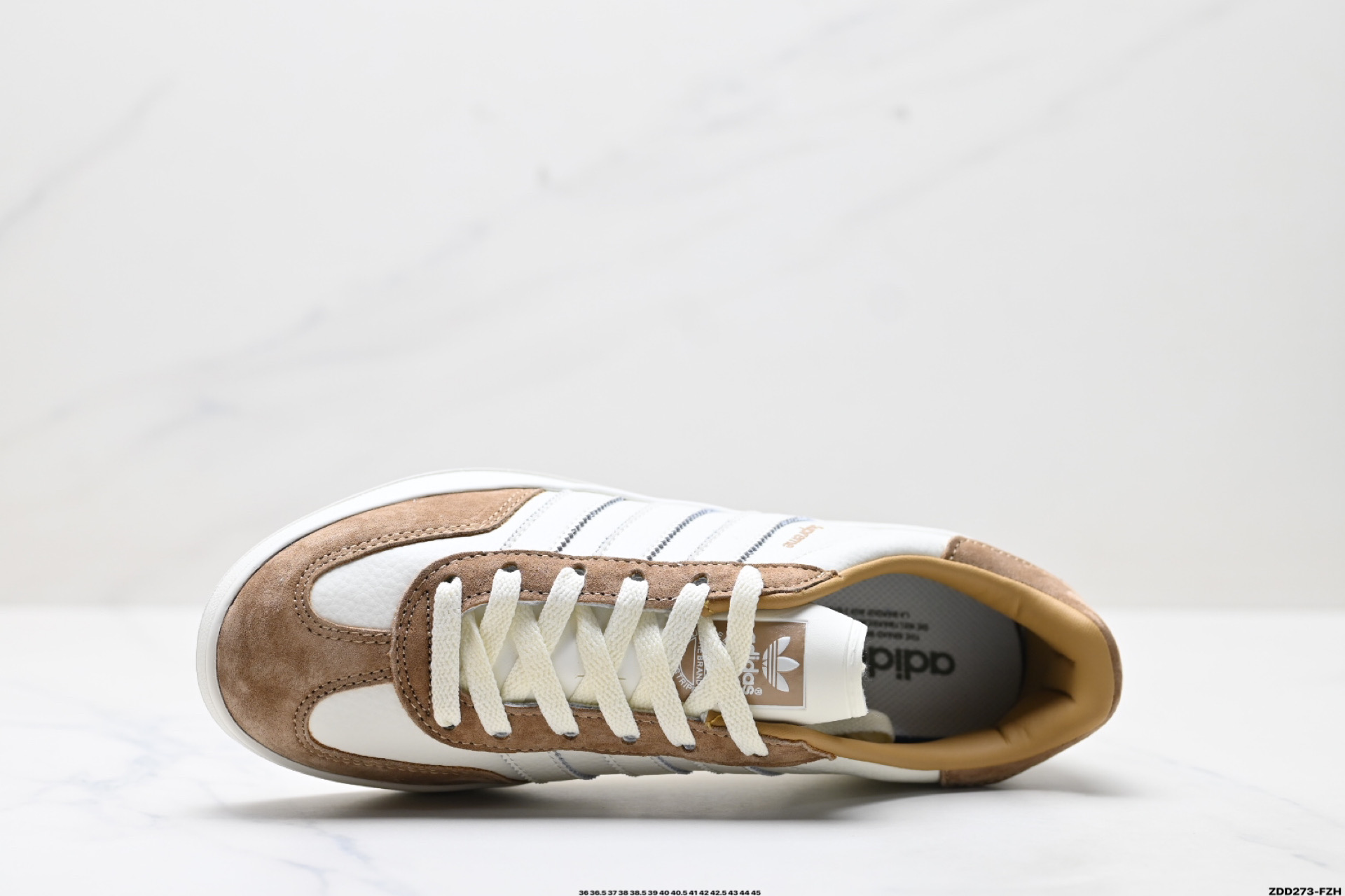 Adidas Originals Samba OG ‘DIY’桑巴舞系列 阿迪达斯 三叶草绅士德训足球风百搭低帮休闲运动板鞋 DD6606