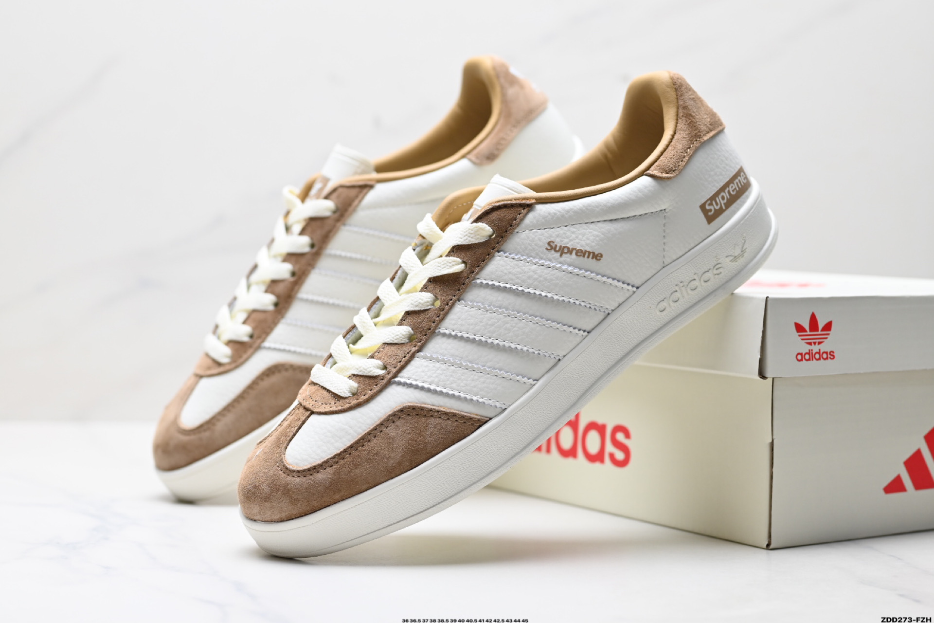 Adidas Originals Samba OG ‘DIY’桑巴舞系列 阿迪达斯 三叶草绅士德训足球风百搭低帮休闲运动板鞋 DD6606