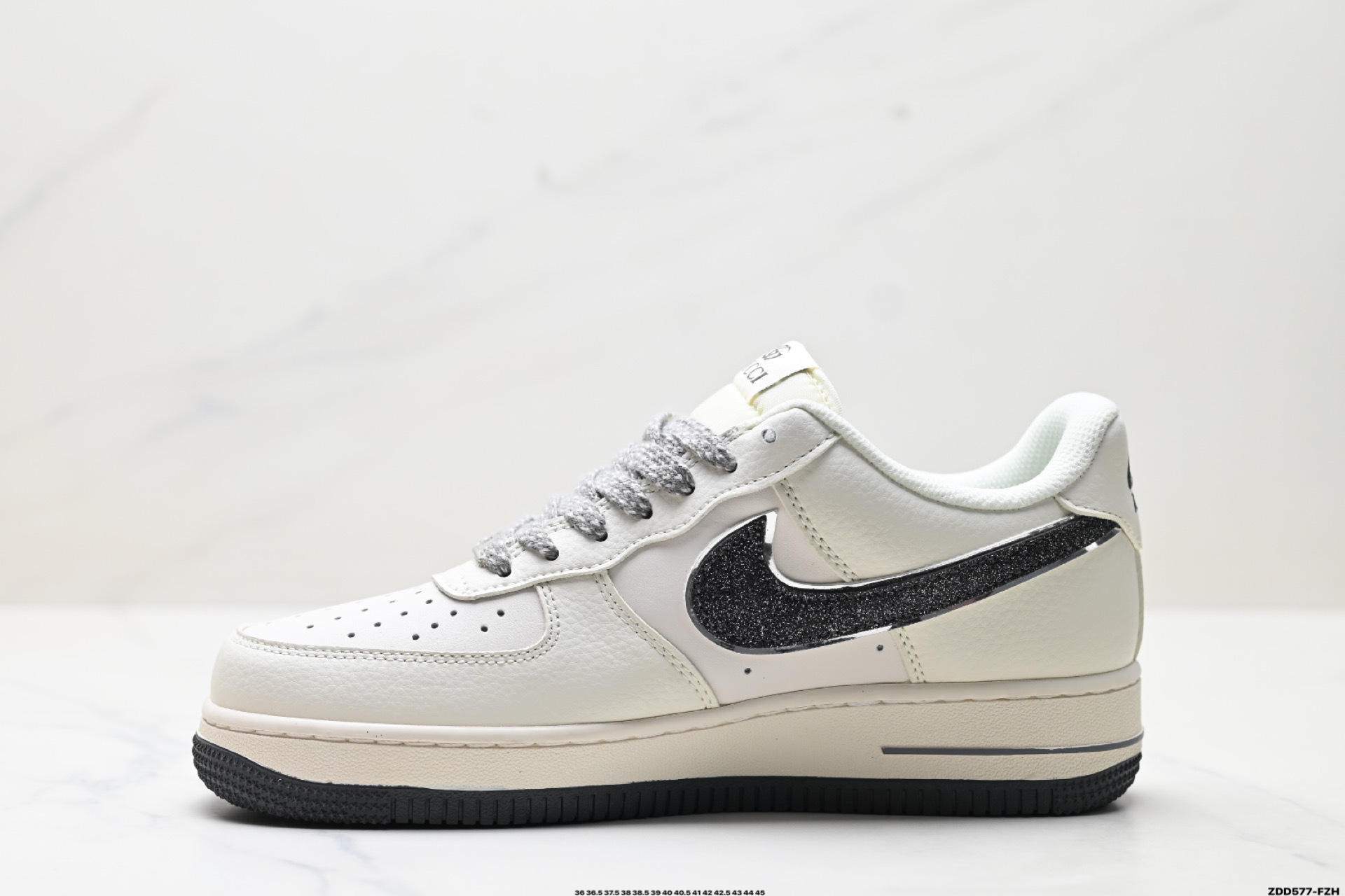 NIKE AIR FORCE 1‘07 LV8 QY6818-606