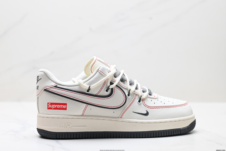 Nike Air Force 1 '07 Supreme - עיצוב אייקוני עם טוויסט מודרני 1 Nike Air Force 1 ’07 Supreme – עיצוב אייקוני עם טוויסט מודרני