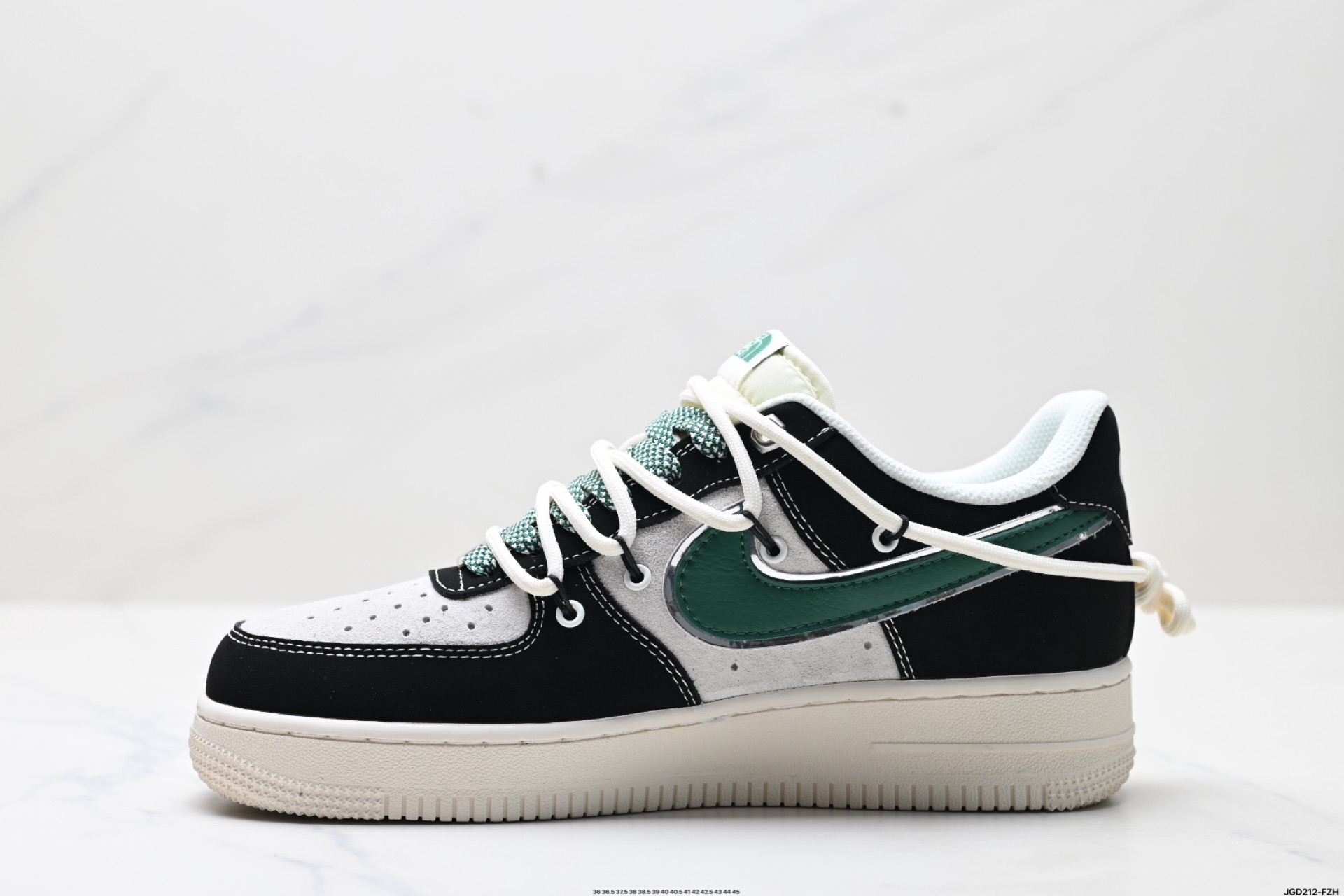 NIKE AIR FORCE 1‘07 SJ1198-110