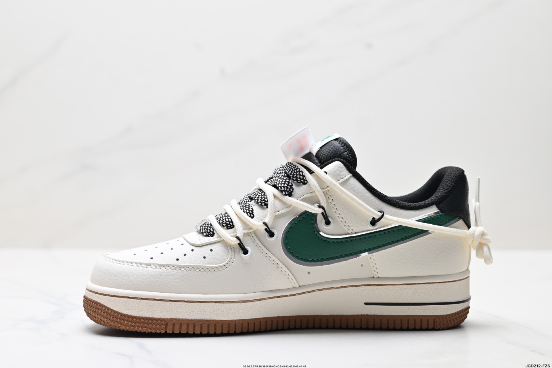 NIKE AIR FORCE 1‘07 SJ1198-100