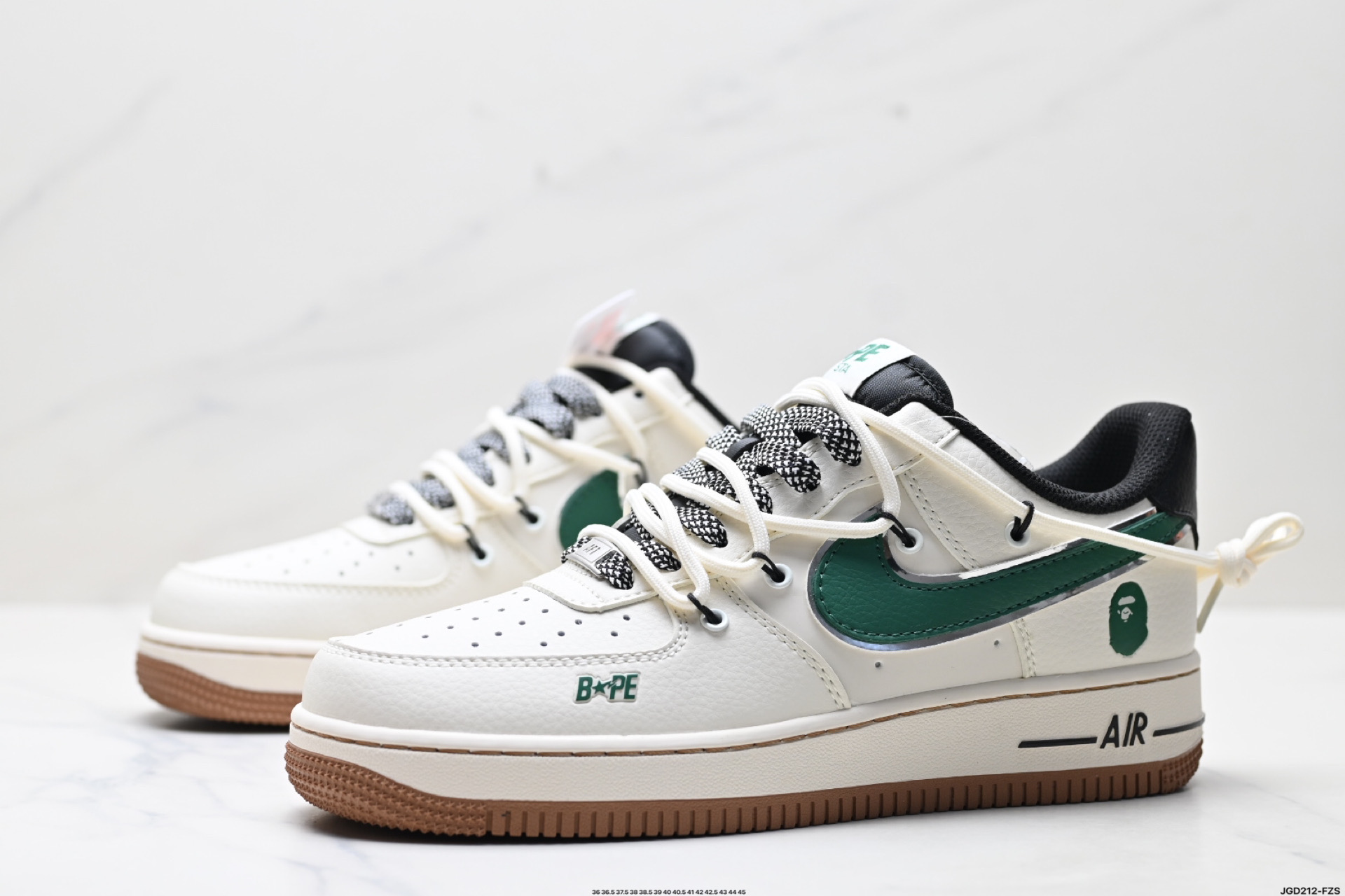 NIKE AIR FORCE 1‘07 SJ1198-100