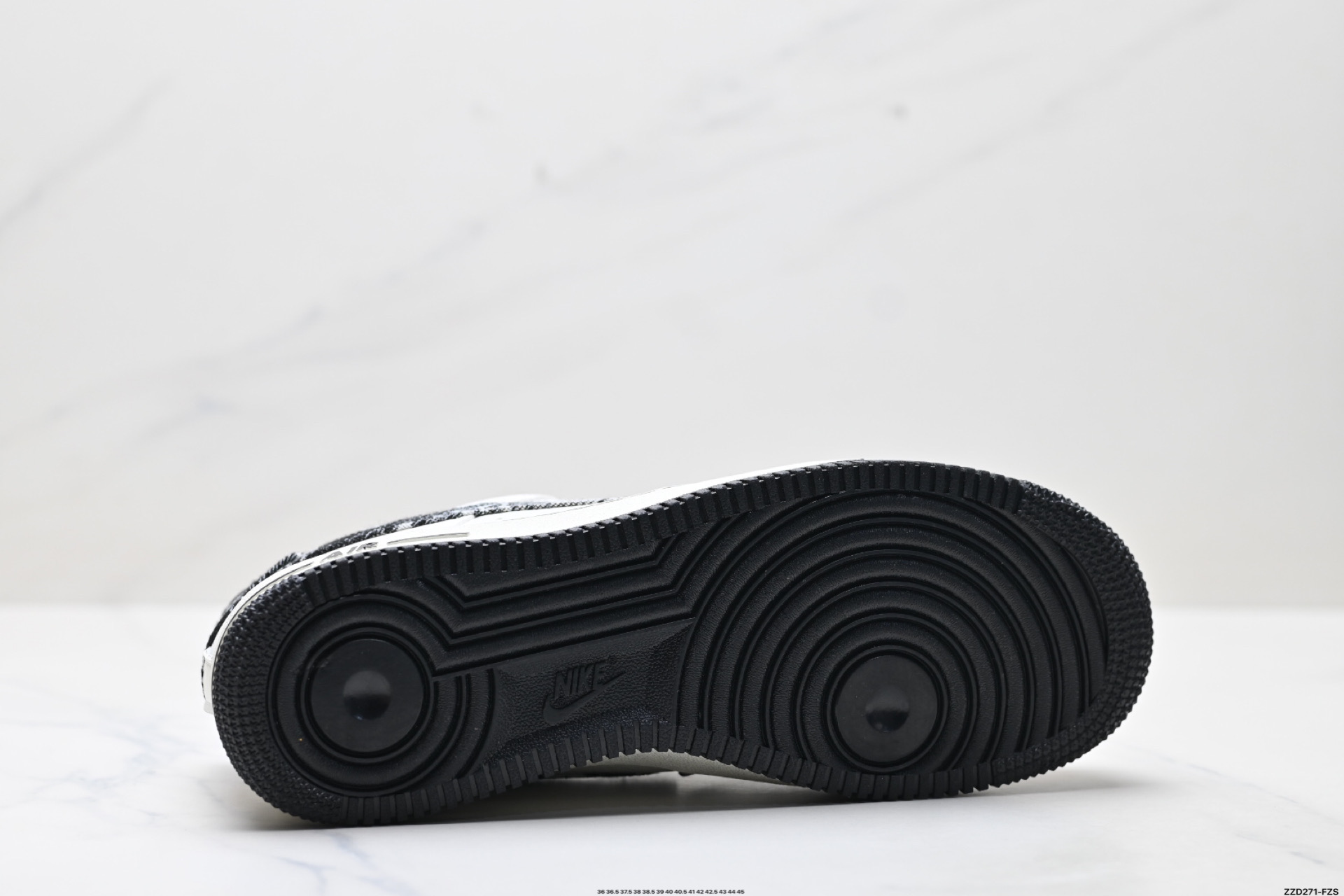 NIKE AIR FORCE 1‘07 LV8 SC9207-539