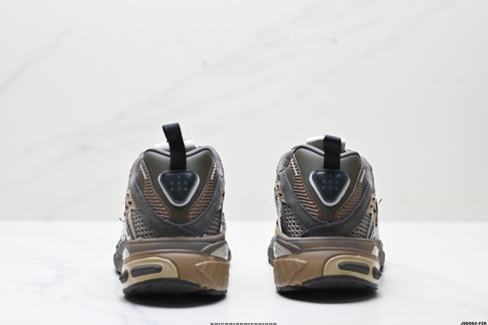 Adidas Adistar Cushion Sftm防滑耐磨 低帮 运动老爹鞋 JR8044
