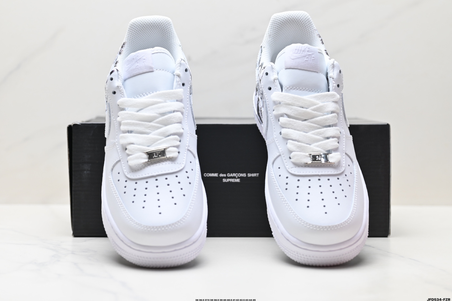 NIKE AIR FORCE 1‘07 923044-100