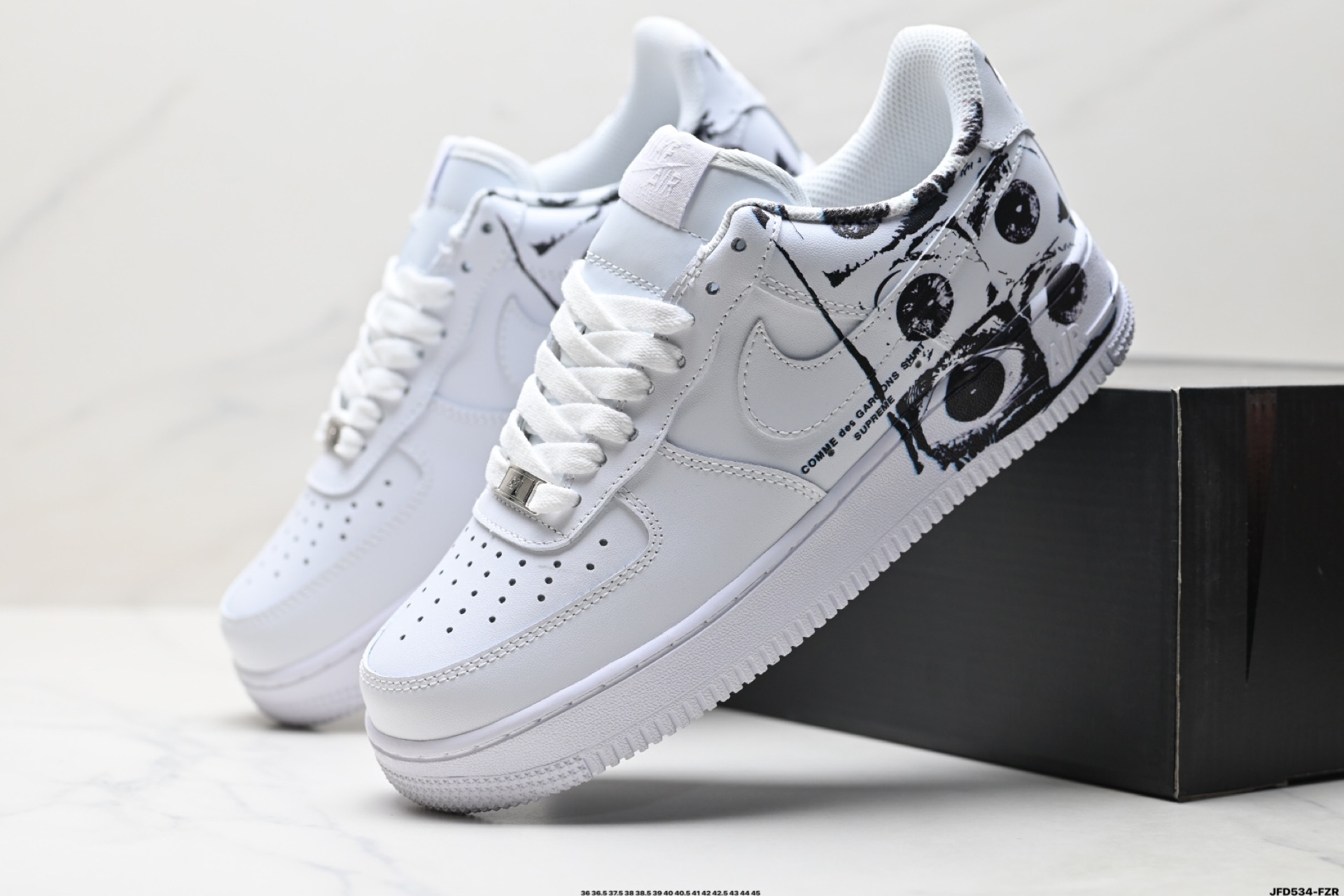 NIKE AIR FORCE 1‘07 923044-100
