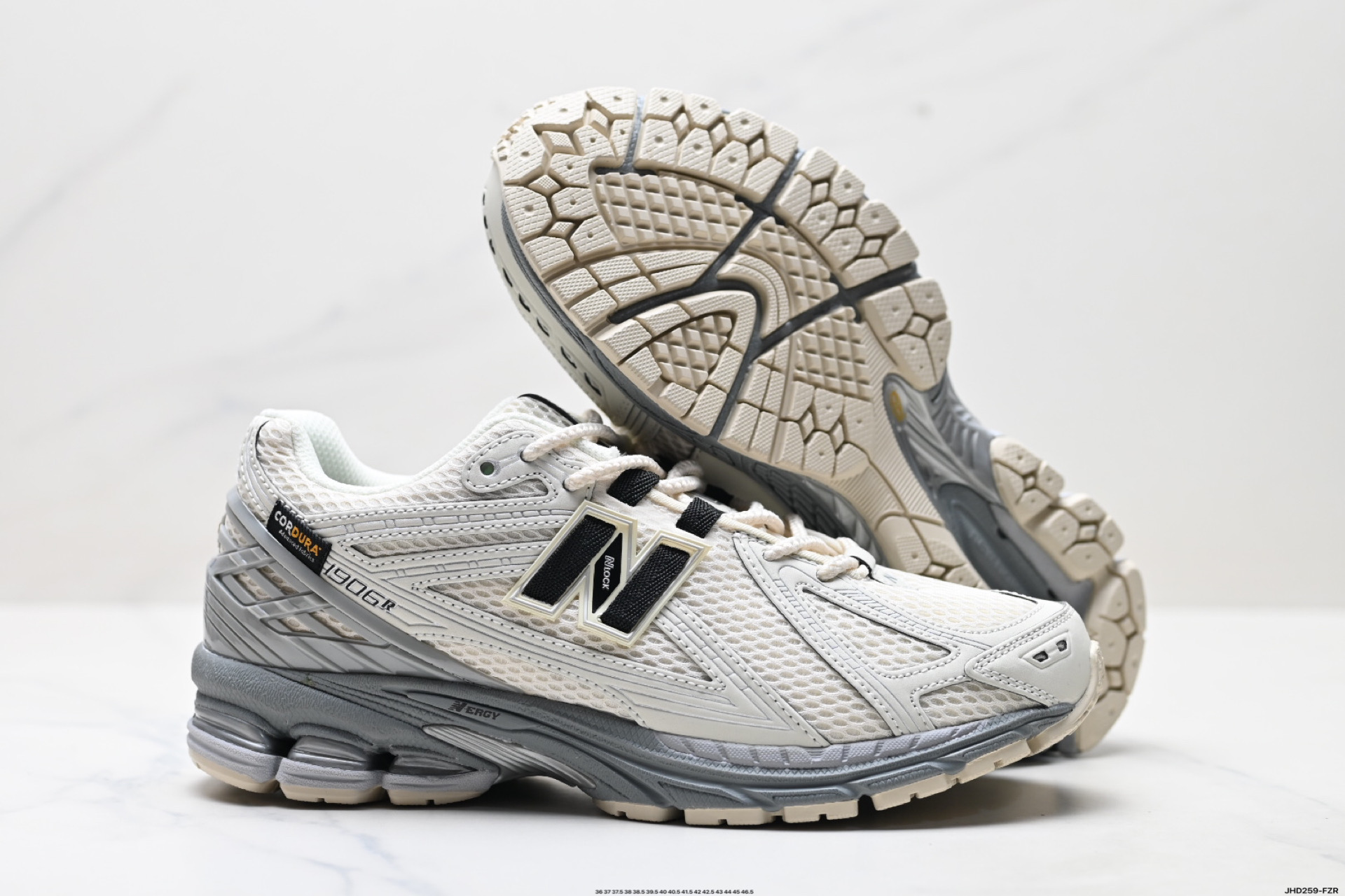 200 New Balance M1906系列 复古单品宝藏老爹鞋款 U1906ROC