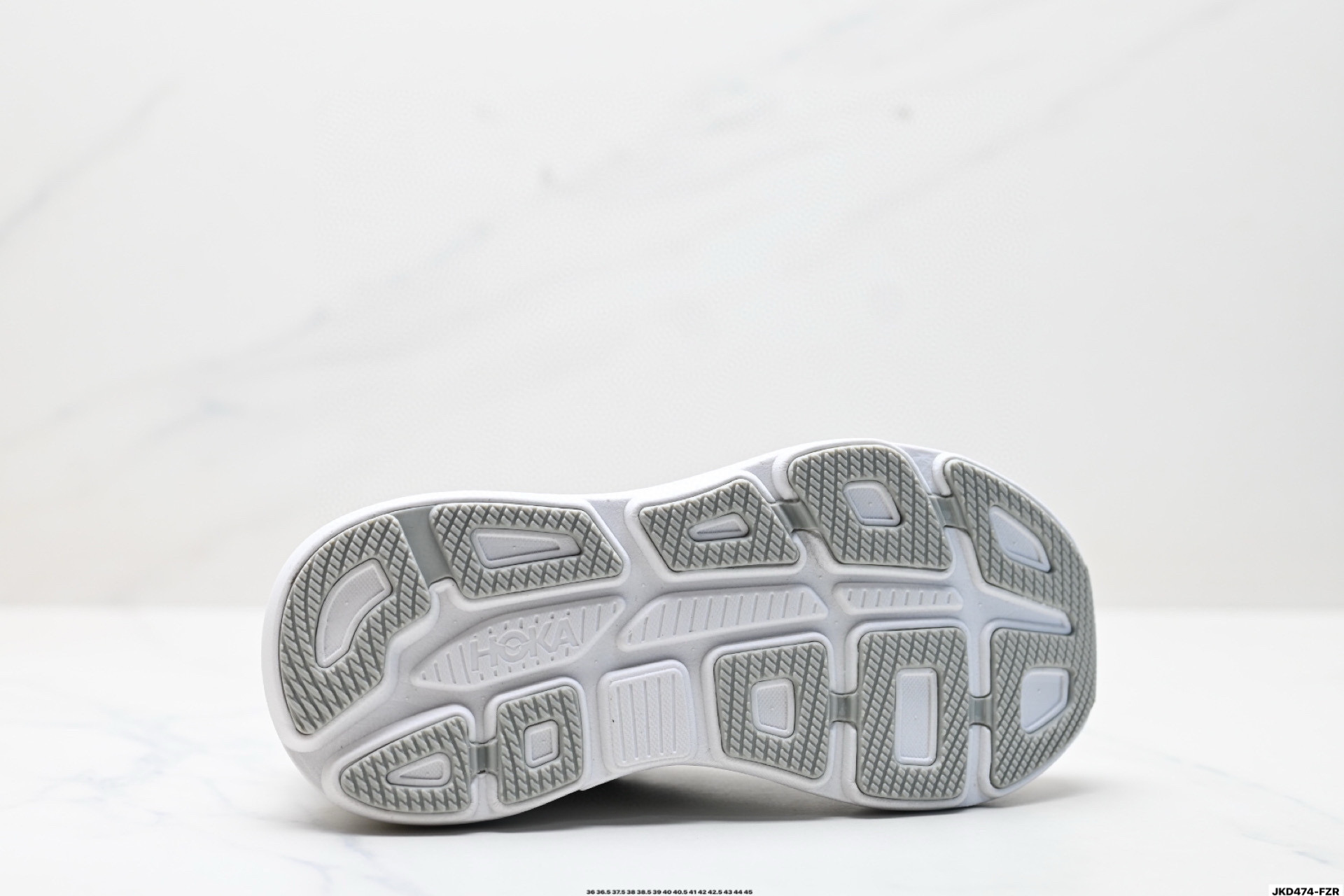 Hoka One One Bondi 9: Comodidad y Rendimiento en Cada Paso 10 i1748502915096 2857 0 8