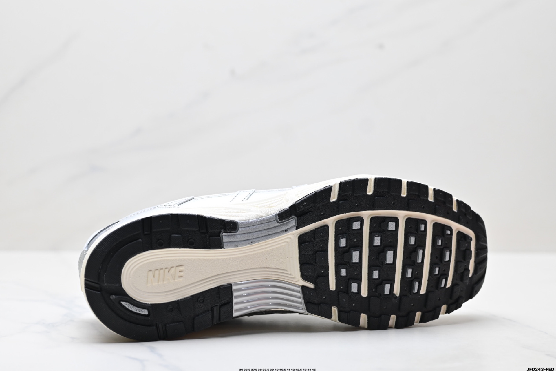 Nike Initiator Running 耐克INS 超火复古老爹跑鞋 CD6404-105