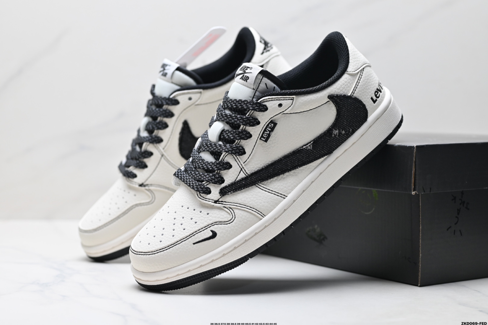 Nike Air Jordan 1 x Travis Scott AJ1倒勾 乔一倒钩 ‘DIY’定制 耐克 低帮文化篮球鞋 LE2436-135